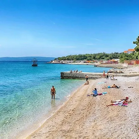 K&m Lägenhet Novi Vinodolski