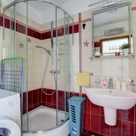 K&m * Novi Vinodolski